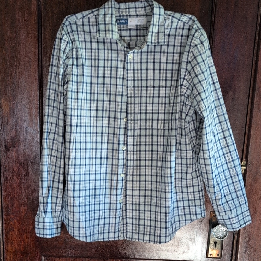 Old Navy Men's Plaid Button-Down Shirt - White and Blue